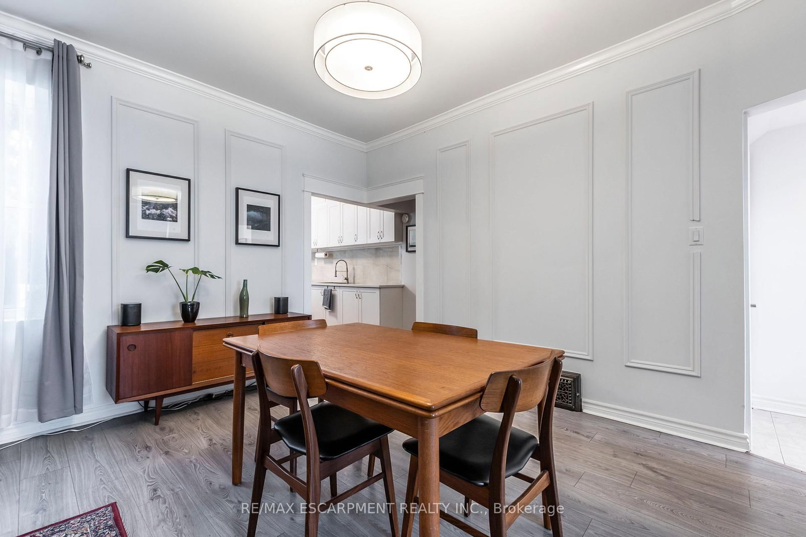 346 Hughson Street N - Photo 11