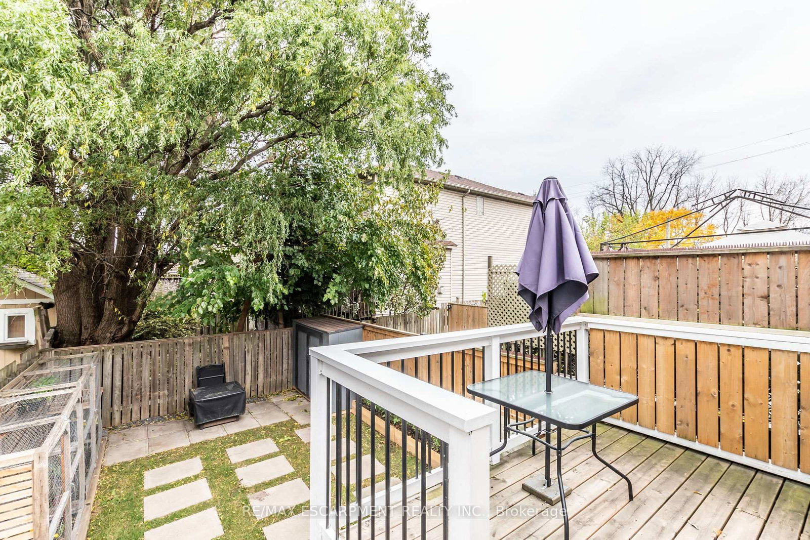 346 Hughson Street N - Photo 38