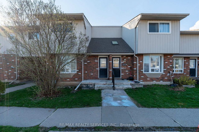 176 - 100 Brownleigh Avenue