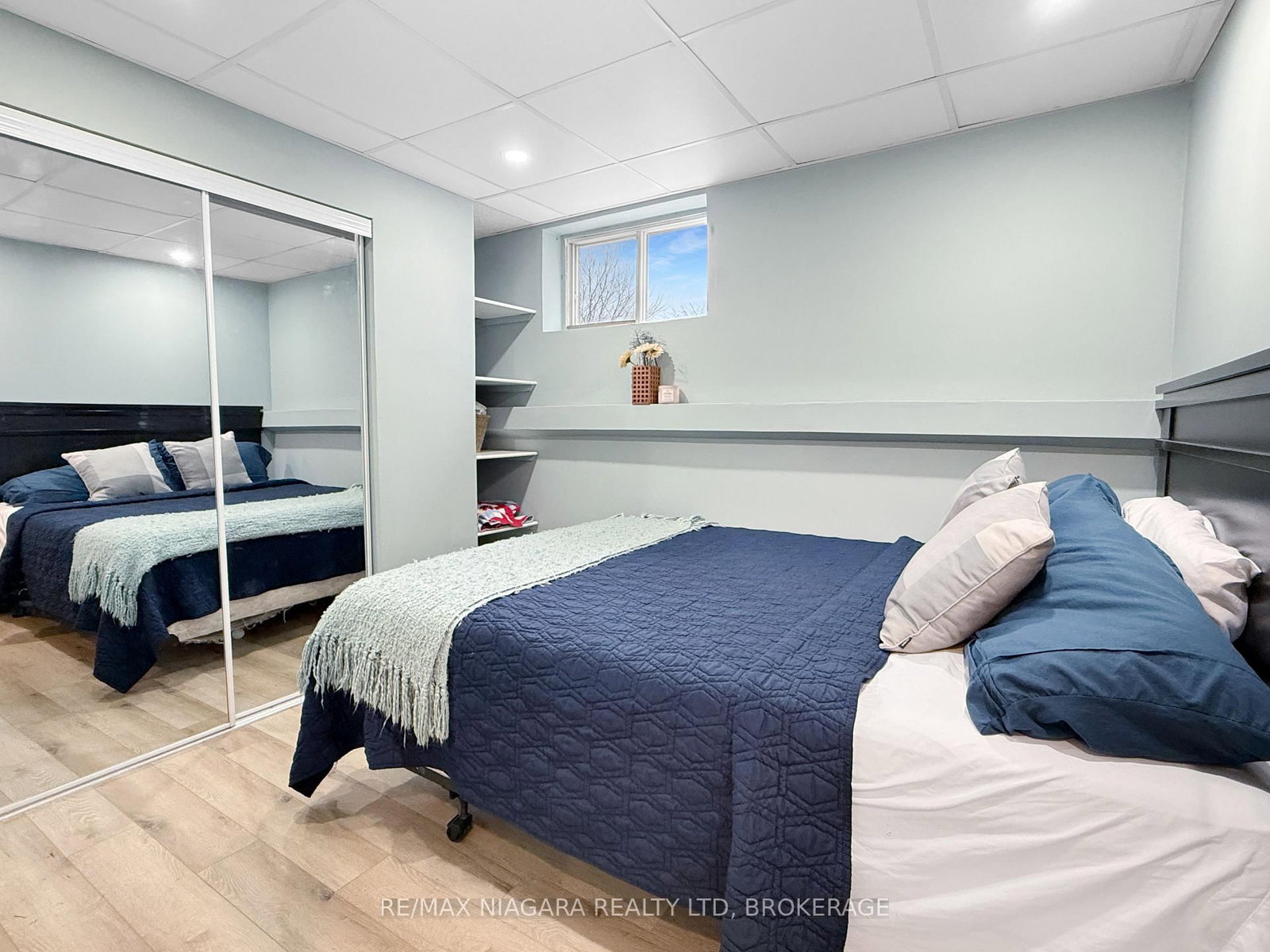 Detached House for sale at 93 Lavinia Street, Fort Erie, Ontario, L2A 2E1 - Central - MLS: X13013092