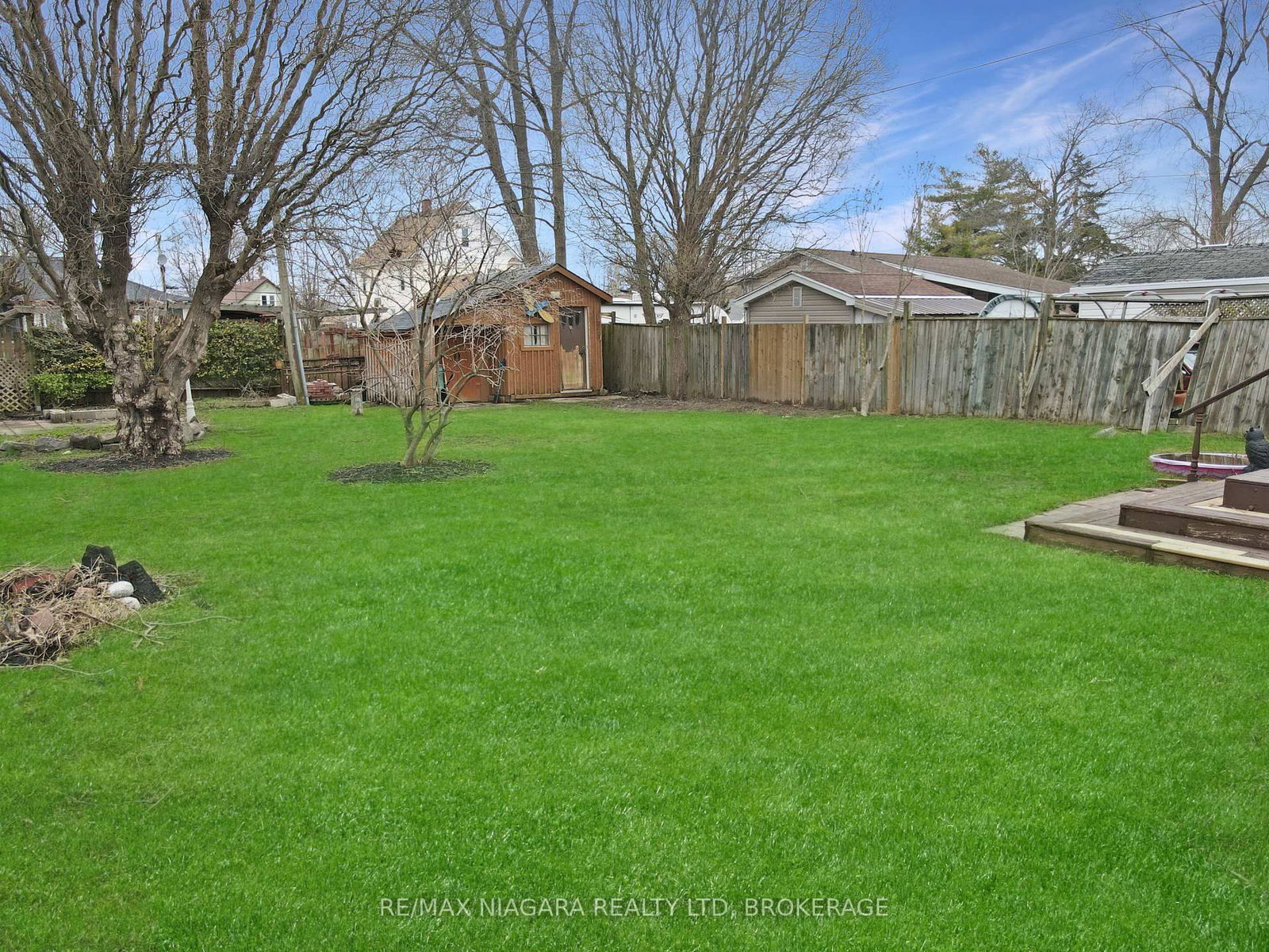 Detached House for sale at 93 Lavinia Street, Fort Erie, Ontario, L2A 2E1 - Central - MLS: X13013092