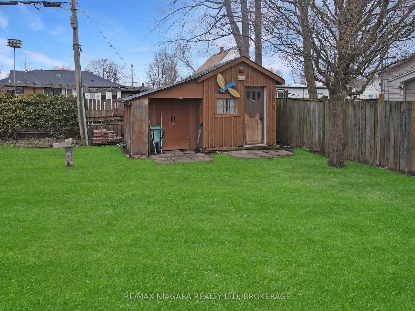 Detached House for sale at 93 Lavinia Street, Fort Erie, Ontario, L2A 2E1 - Central - MLS: X13013092