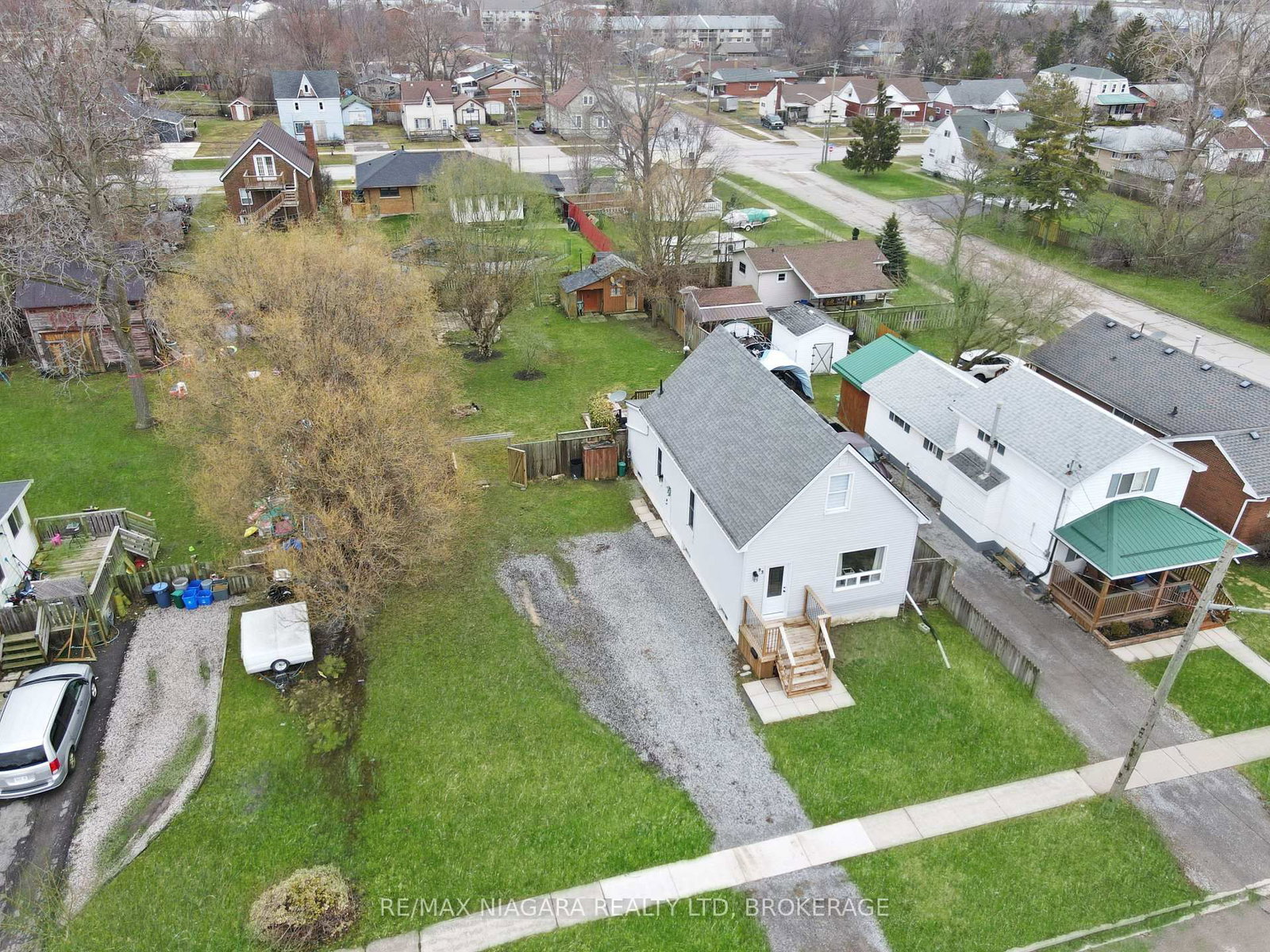 Detached House for sale at 93 Lavinia Street, Fort Erie, Ontario, L2A 2E1 - Central - MLS: X13013092