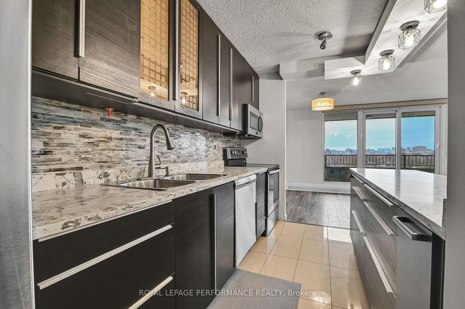 1785 Frobisher Lane • #1102 • Ottawa, ON photo 15