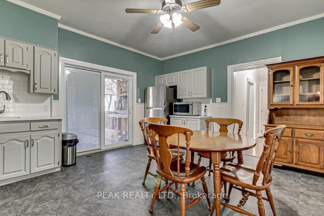 A - 2 Queen Street N