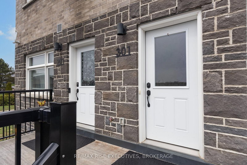 301 - 809 Development Dr, Kingston, K7M 0J4 | Image 2