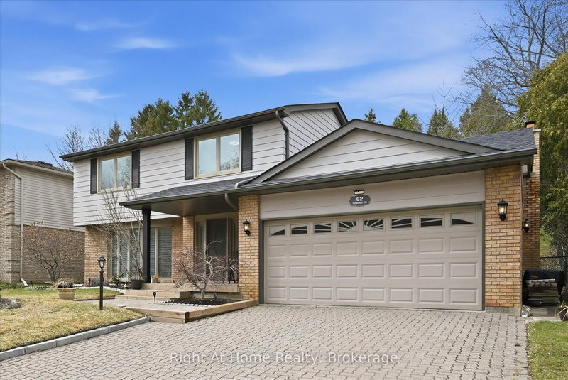 62 Terrace Dr, Hamilton, L9H 3X2 | Image 2