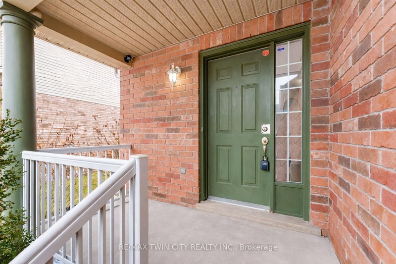 142 Dubrick Cres, Kitchener, N2E 4G3 | Image 3