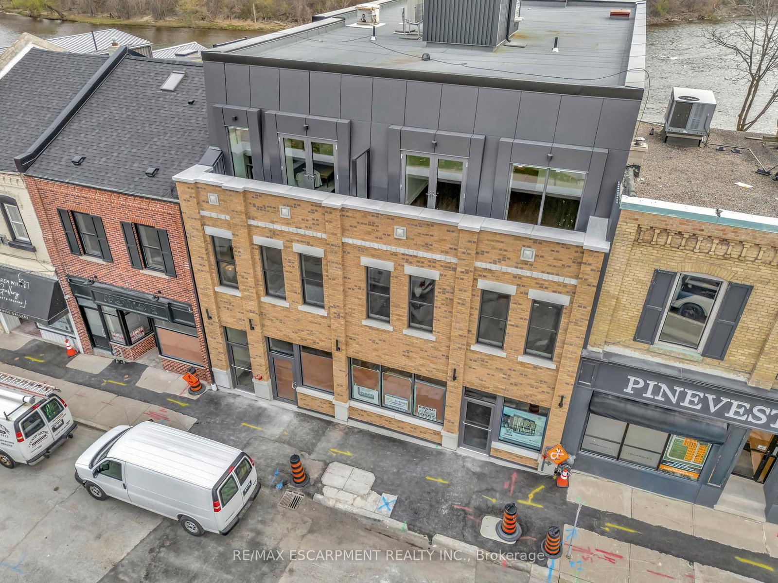 7 Grand River Street N, Unit 202 - Photo 22