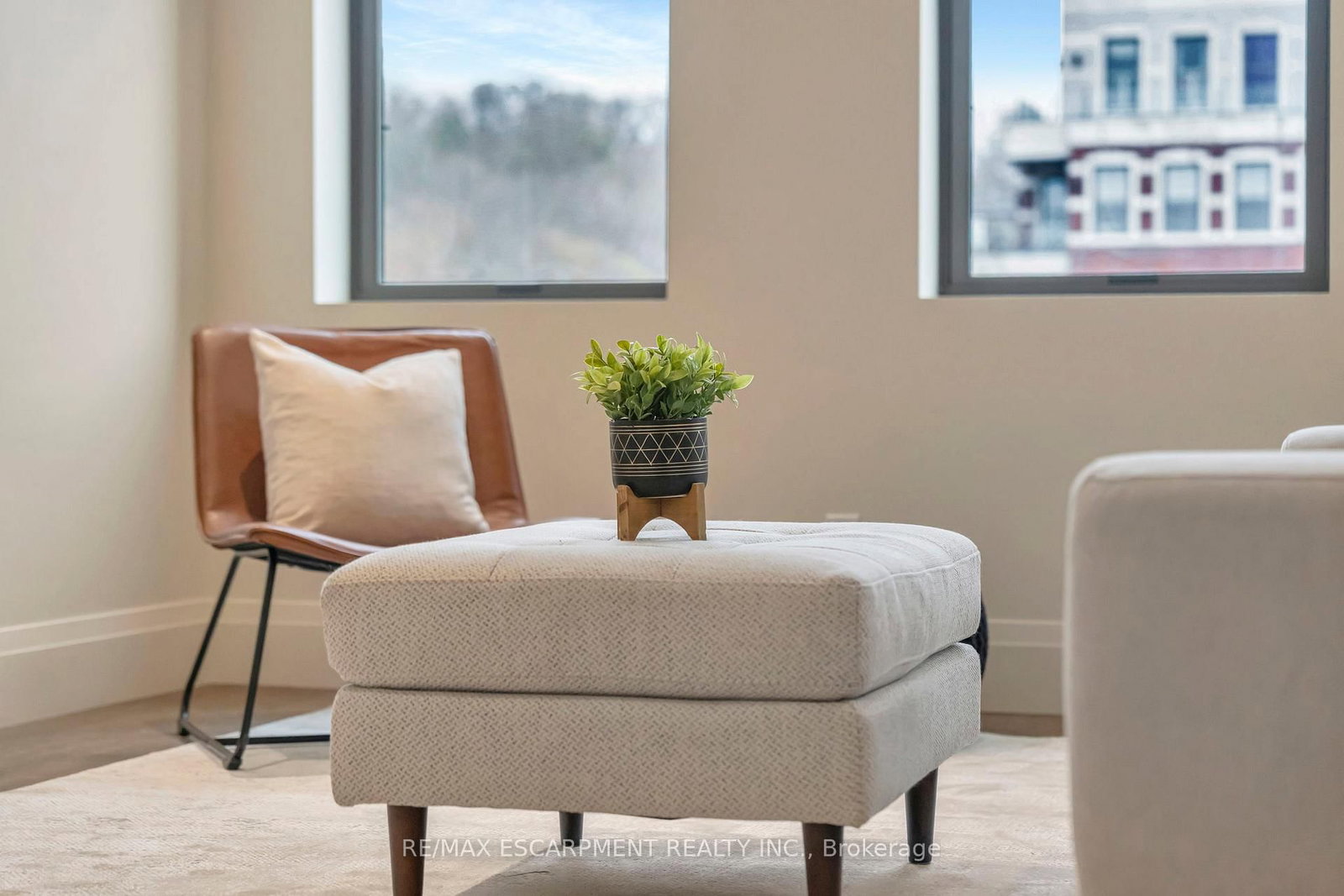 7 Grand River Street N, Unit 202 - Photo 9