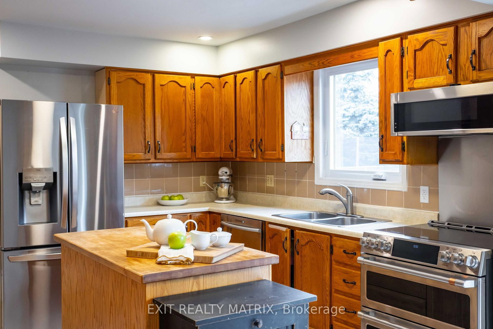 Detached House for sale at 95 Castlebeau Street, Russell, Ontario, K0A 1W0 - Embrun - MLS: X13013352