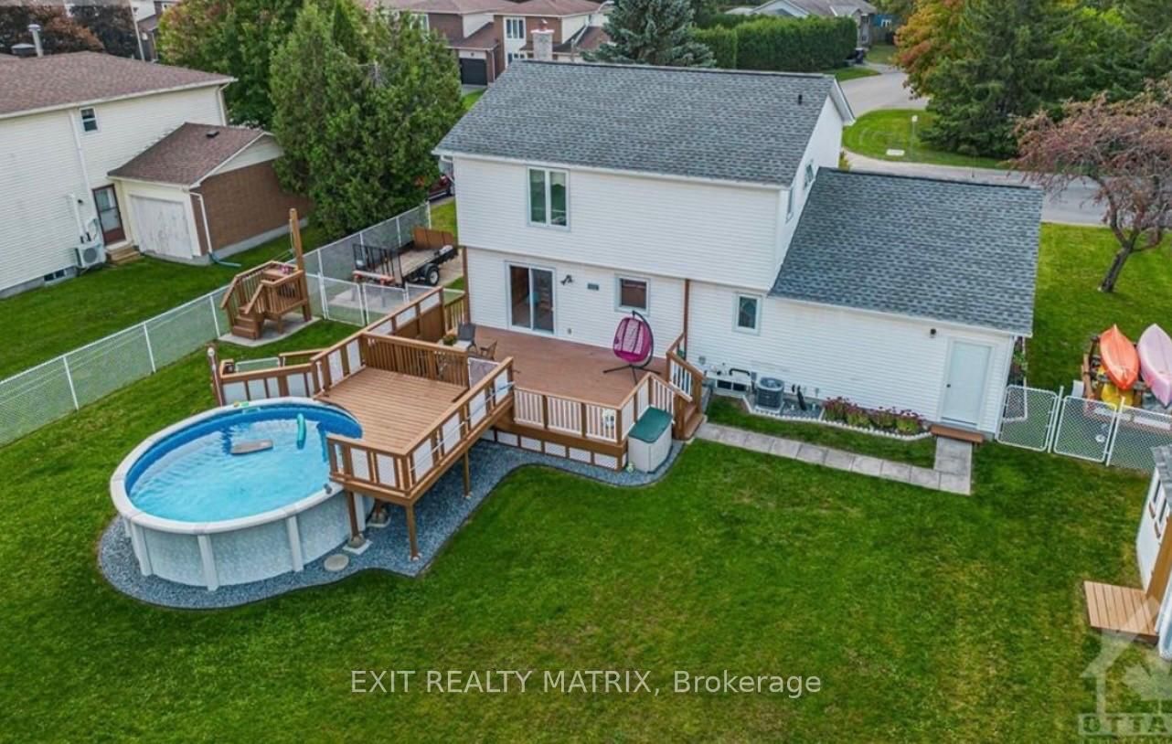 Detached House for sale at 95 Castlebeau Street, Russell, Ontario, K0A 1W0 - Embrun - MLS: X13013352