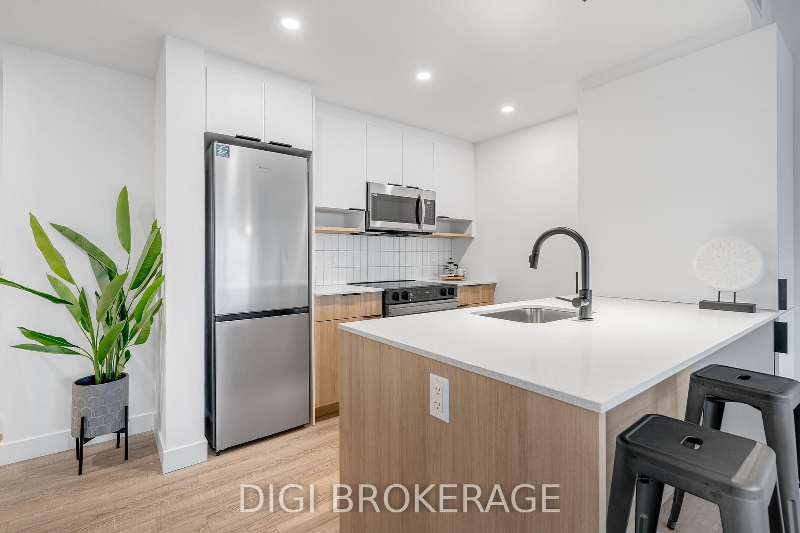 1240 Cummings Avenue, Unit 2804 - Photo 8