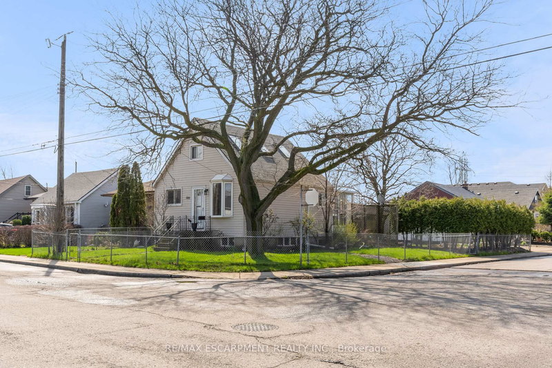 home for sale on 180 Mead Avenue