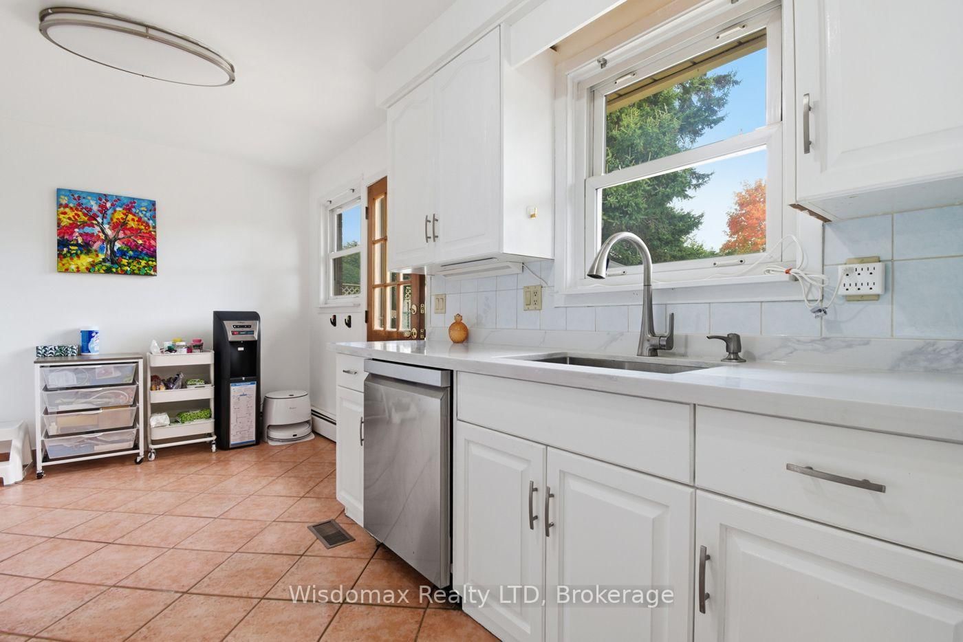 3384 BAKER Crescent - Photo 13