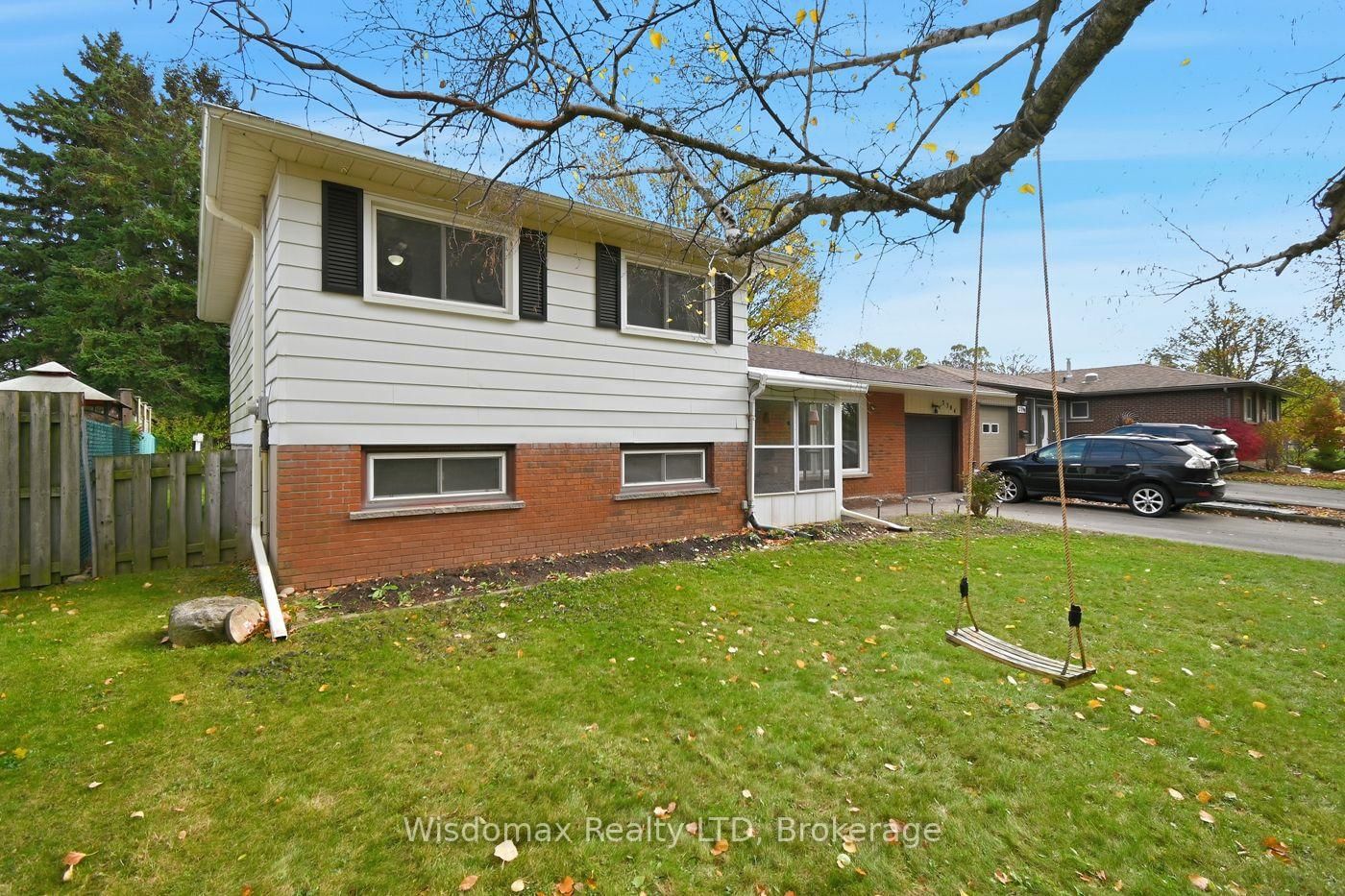 3384 BAKER Crescent - Photo 3