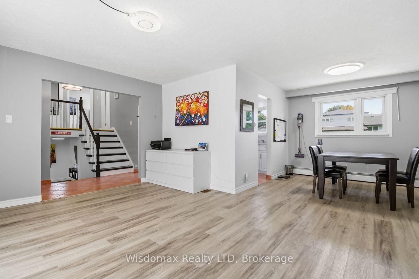 3384 BAKER Crescent - Photo 8