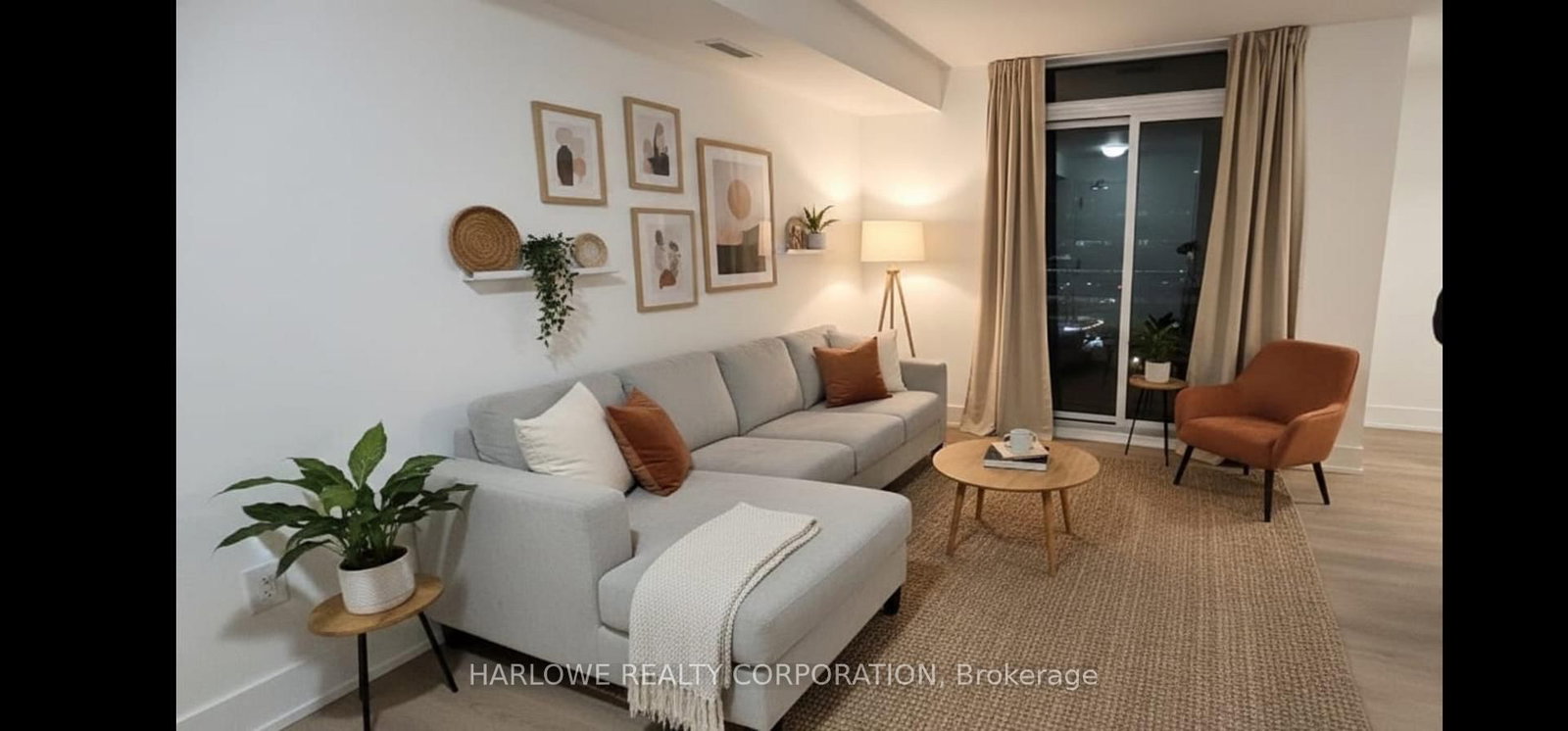 206 King Street W, Unit 711