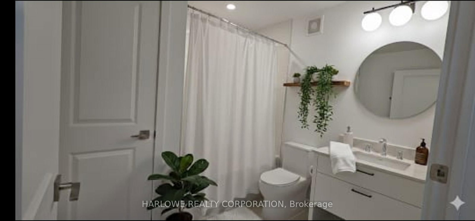 206 King Street W, Unit 711 - Photo 4