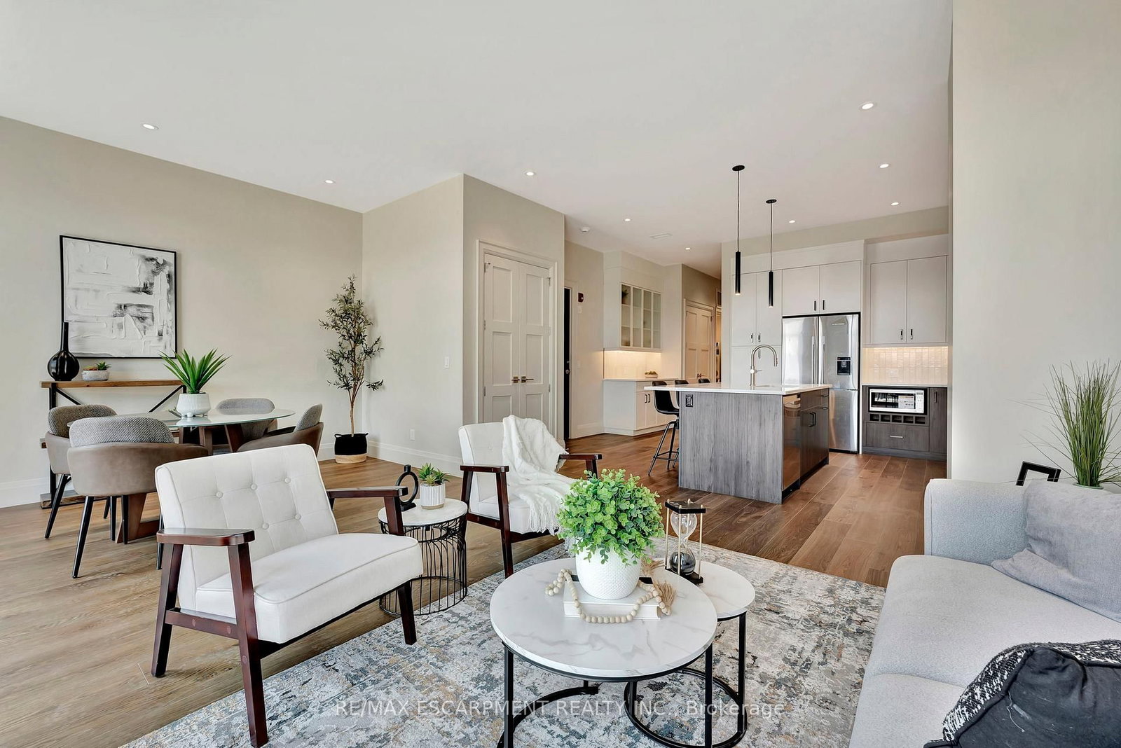 7 Grand River Street N, Unit 302 - Photo 13