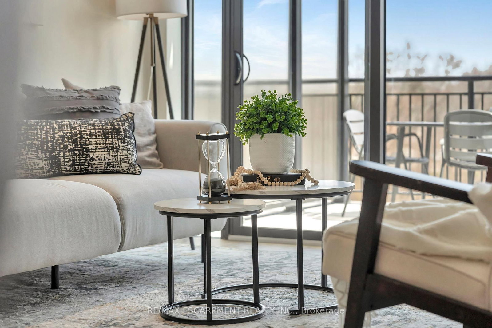 7 Grand River Street N, Unit 302 - Photo 14