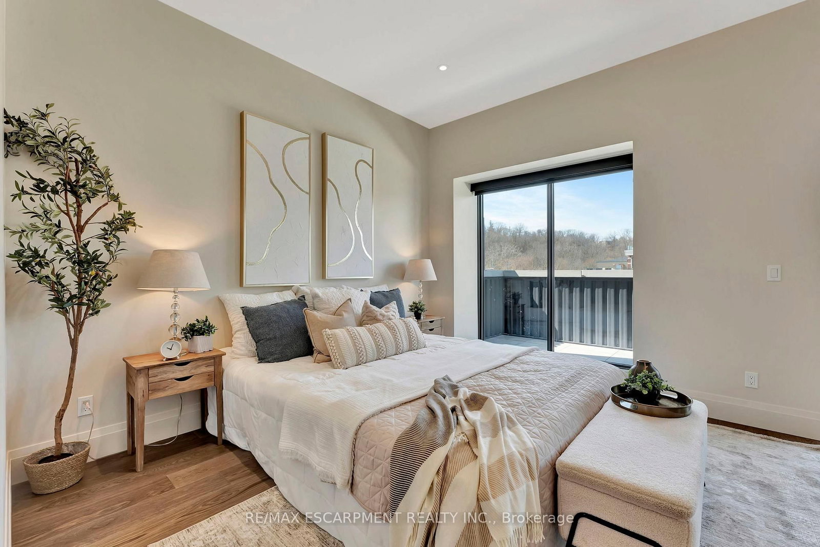 7 Grand River Street N, Unit 302 - Photo 20