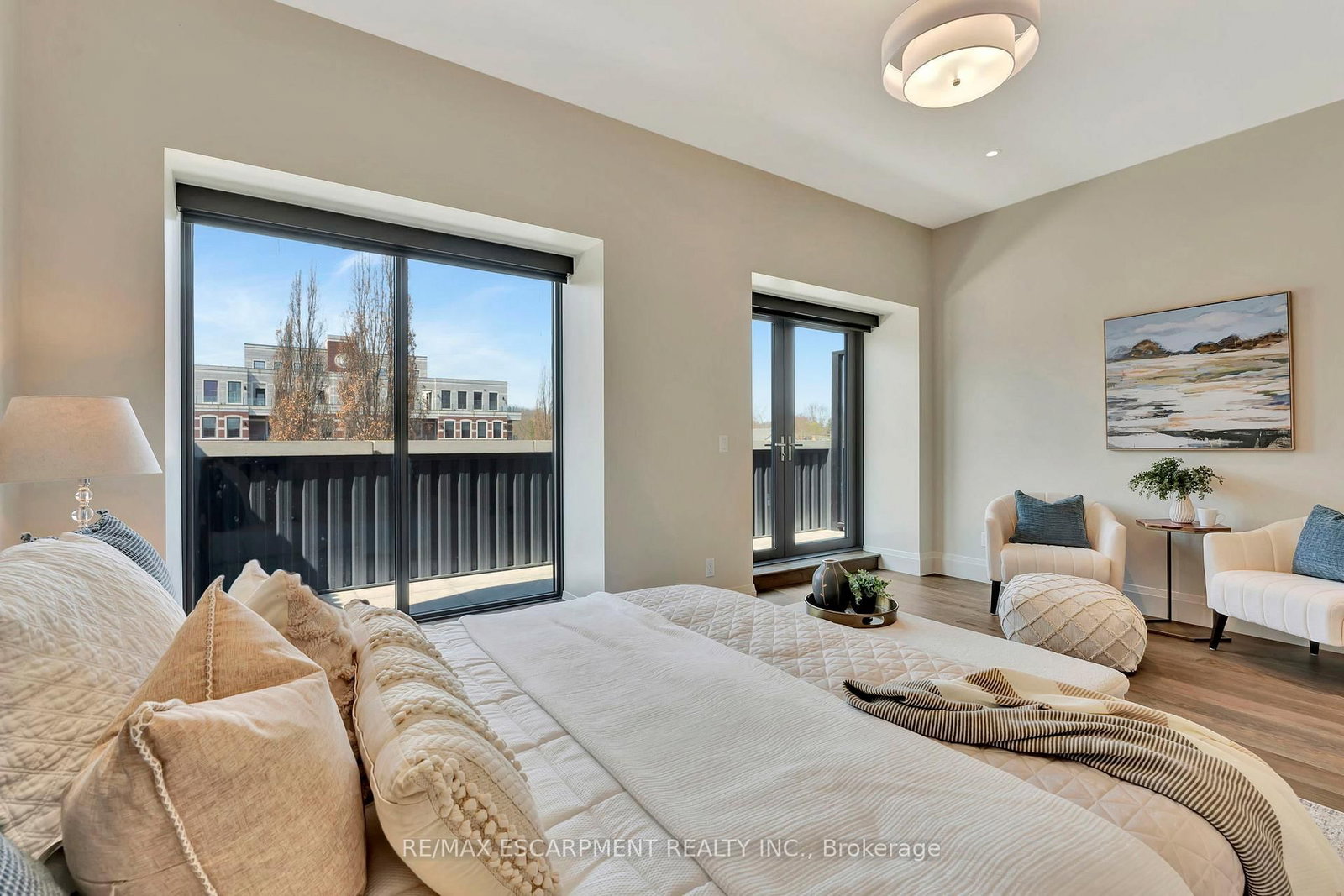 7 Grand River Street N, Unit 302 - Photo 21