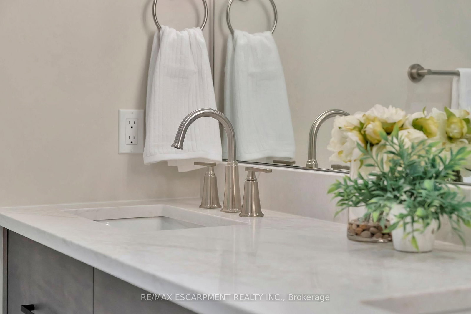 7 Grand River Street N, Unit 302 - Photo 26