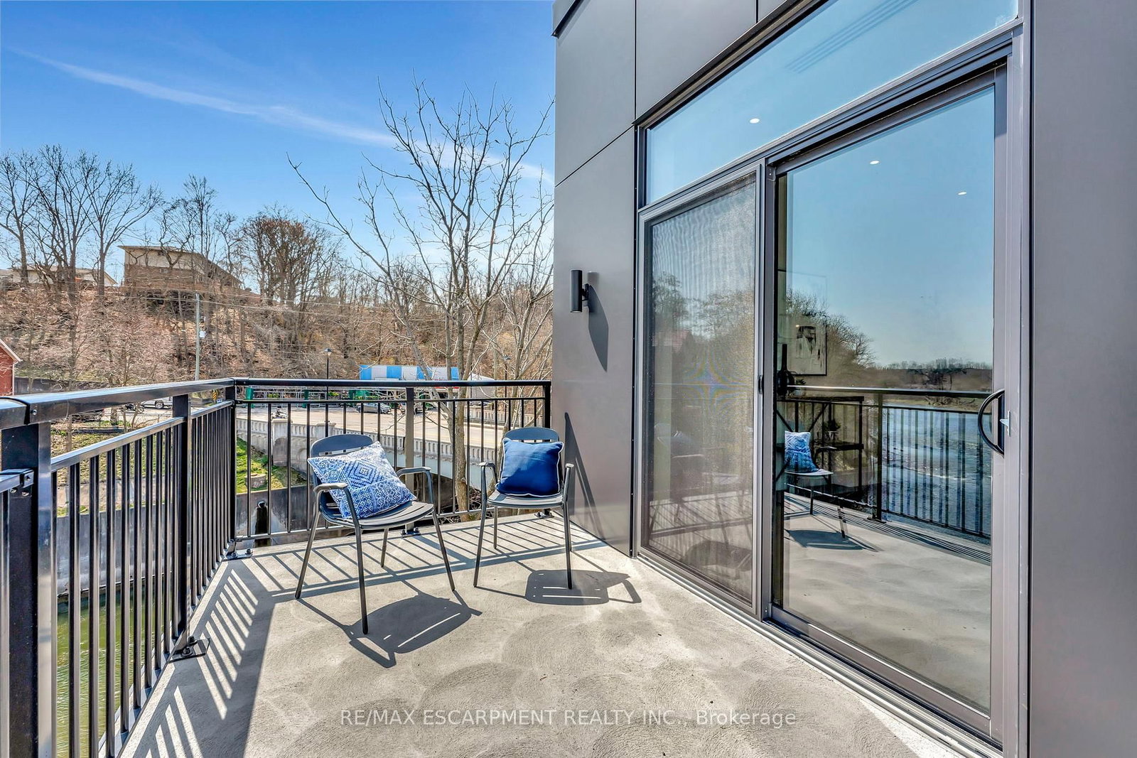 7 Grand River Street N, Unit 302 - Photo 30