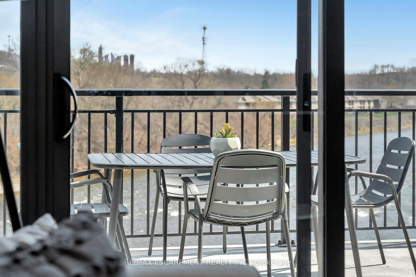 7 Grand River Street N, Unit 302 - Photo 35