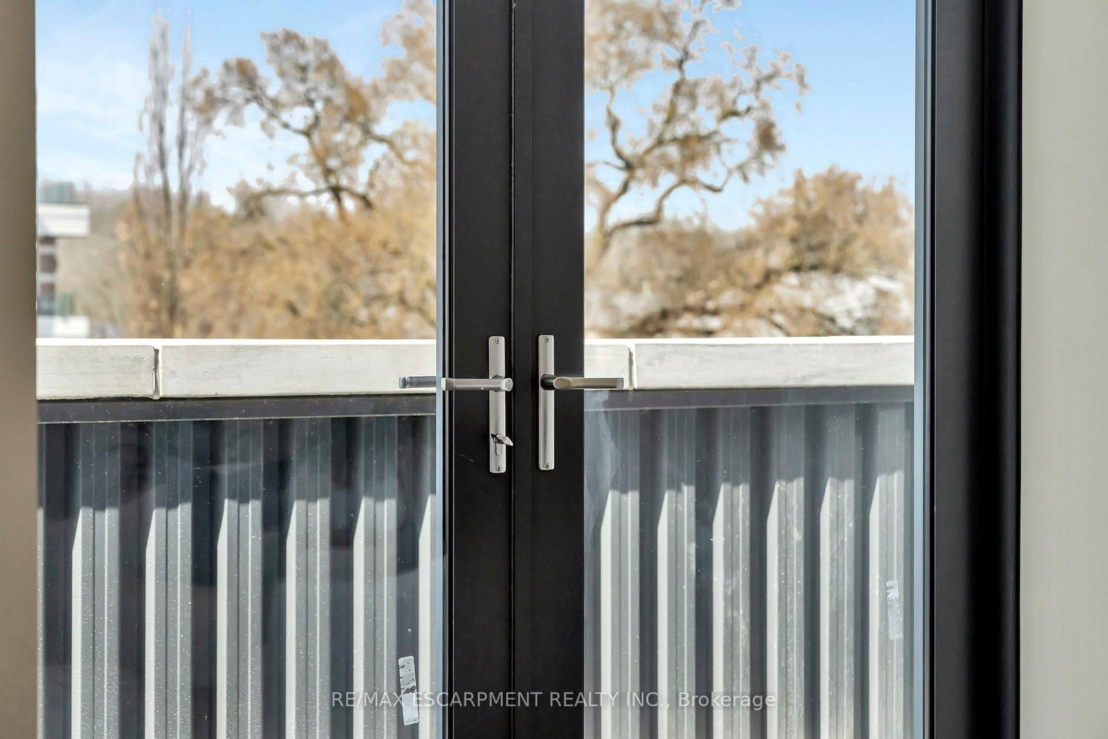 7 Grand River Street N, Unit 302 - Photo 36