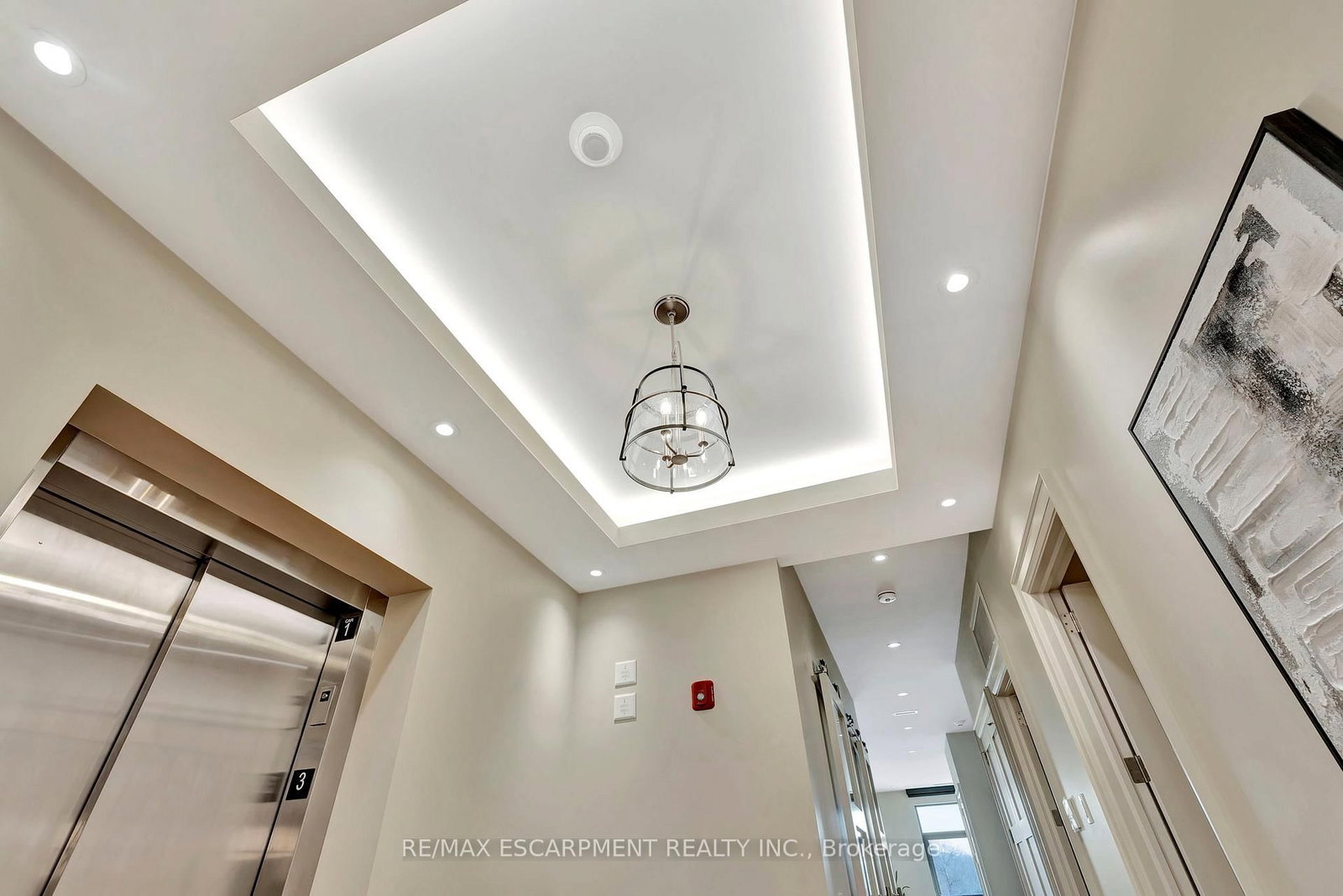 7 Grand River Street N, Unit 302 - Photo 4