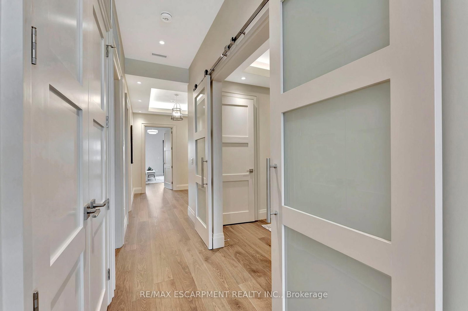 7 Grand River Street N, Unit 302 - Photo 5