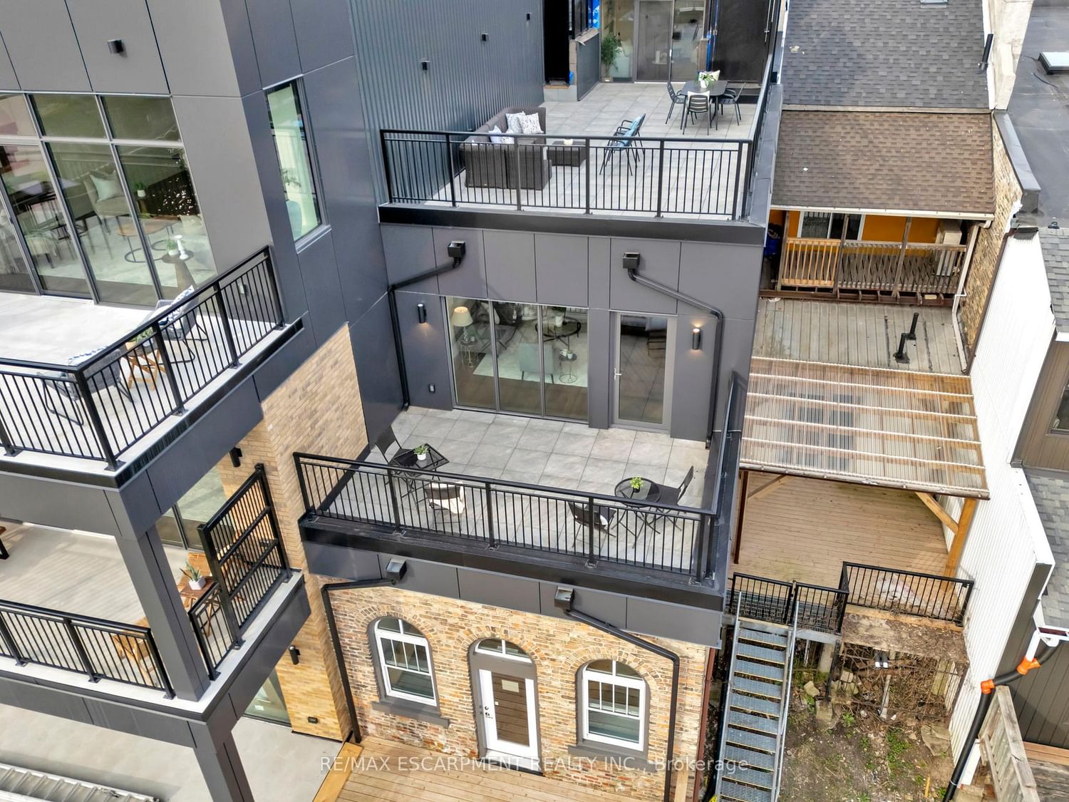 7 Grand River Street N, Unit 204 - Photo 12