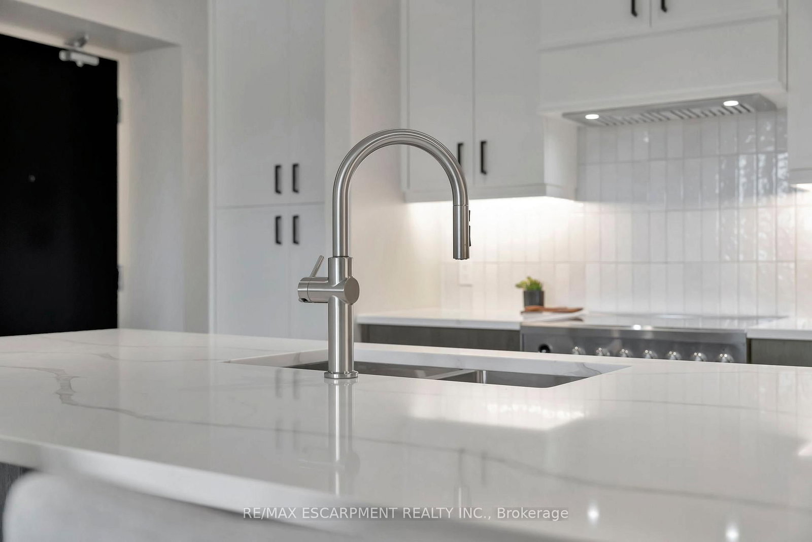 7 Grand River Street N, Unit 204 - Photo 13