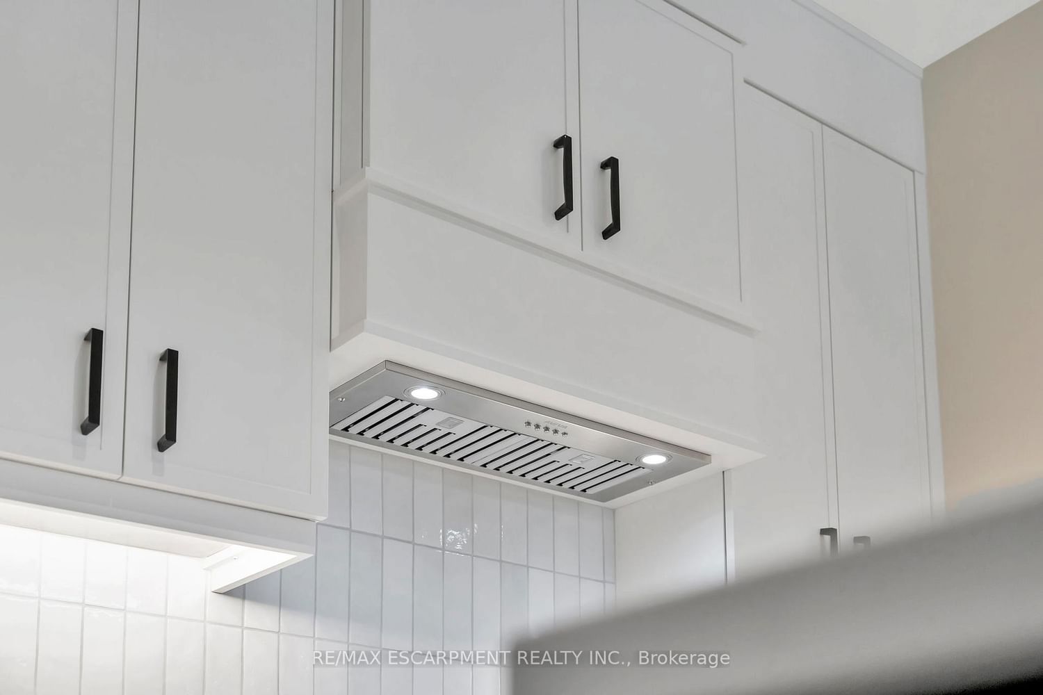 7 Grand River Street N, Unit 204 - Photo 14