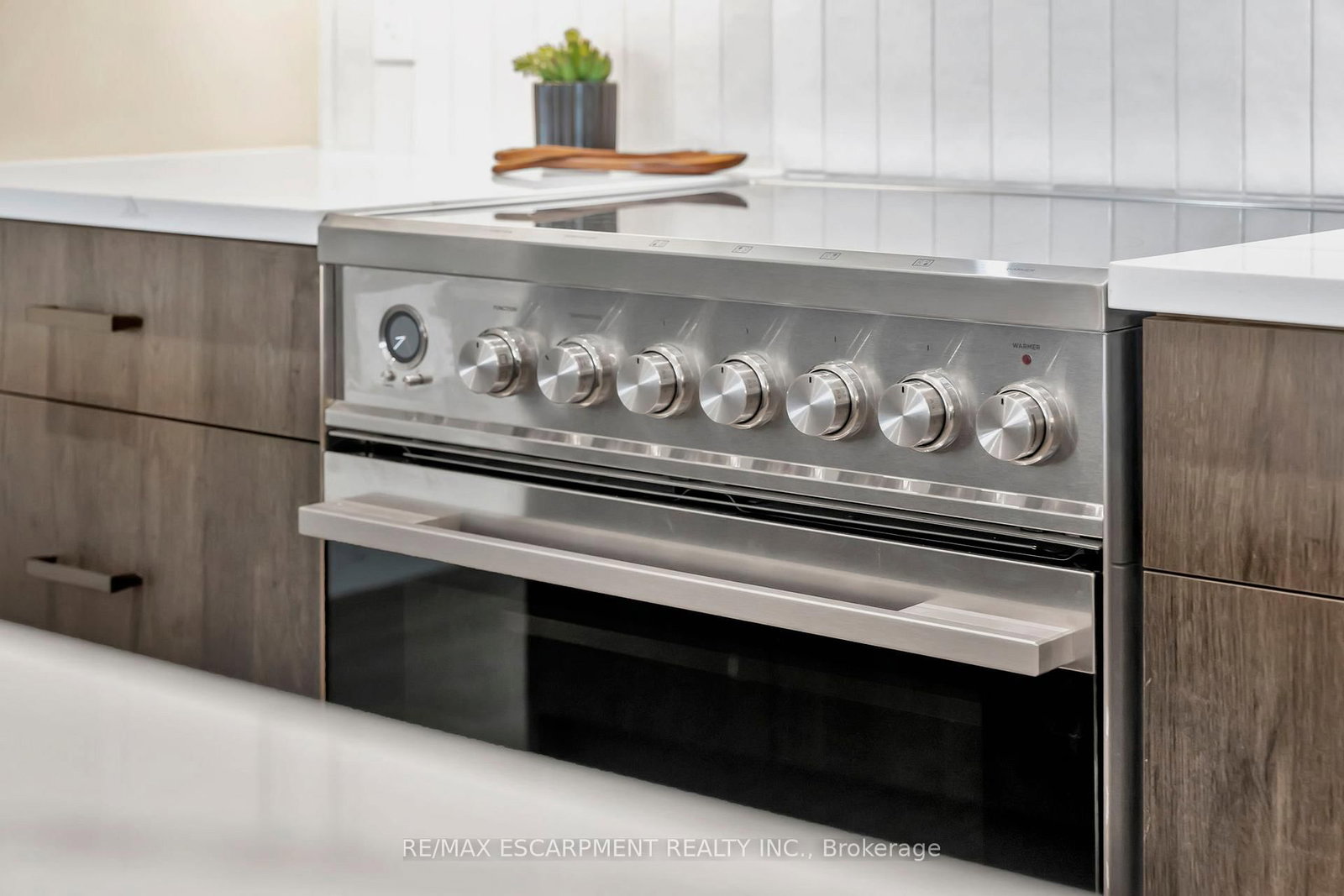 7 Grand River Street N, Unit 204 - Photo 15