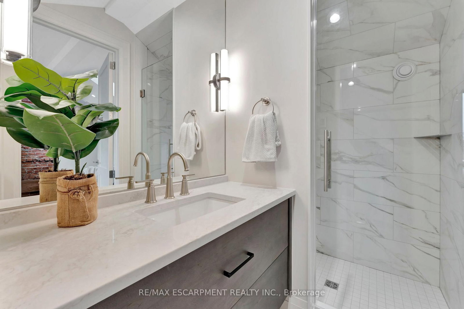 7 Grand River Street N, Unit 204 - Photo 35