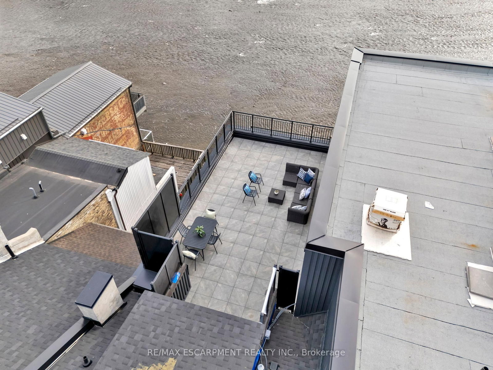 7 Grand River Street N, Unit 204 - Photo 46