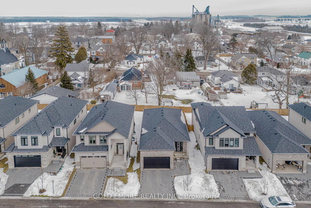 18 - 7966 Fallon Drive