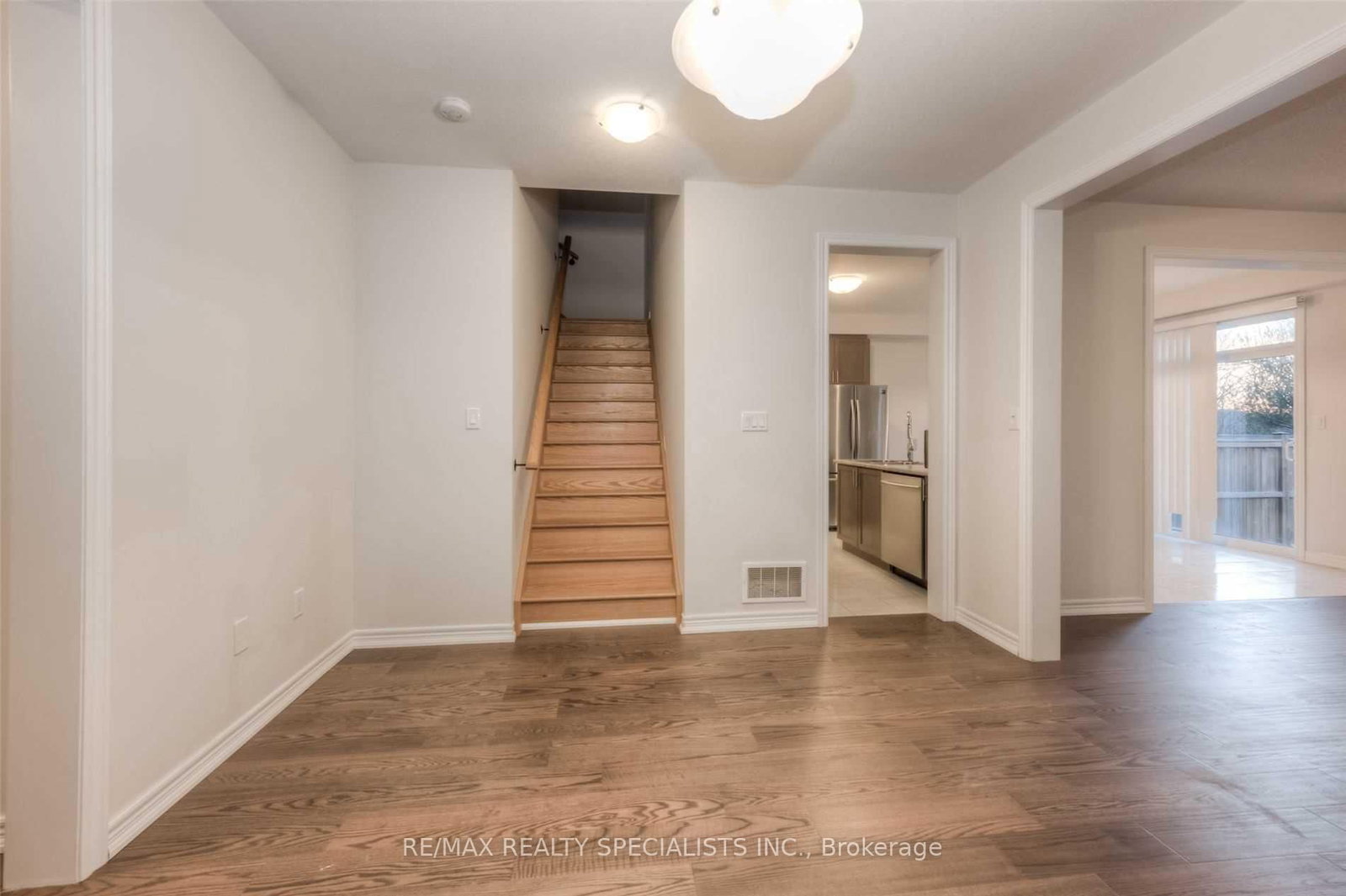 516 Linden Drive, Unit Upper - Photo 15