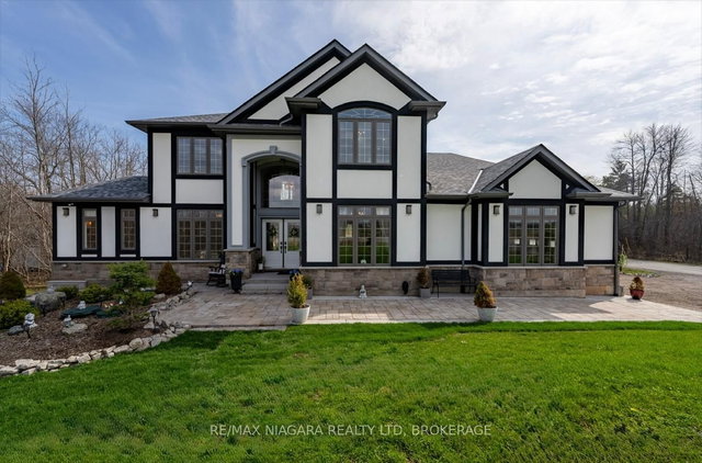 1040 Oakhill Boulevard