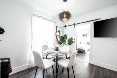 5073 Kitchener Street — more photos