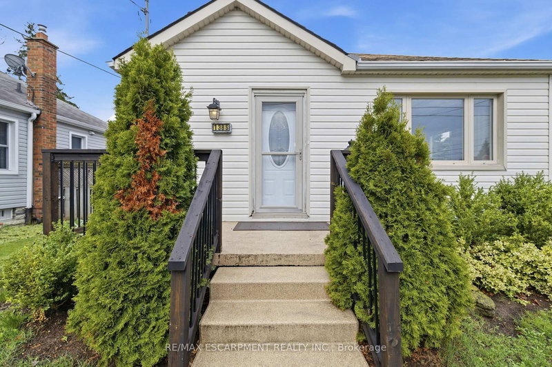 138 Glenholme Ave, Hamilton, L8K 3L7 | Image 2