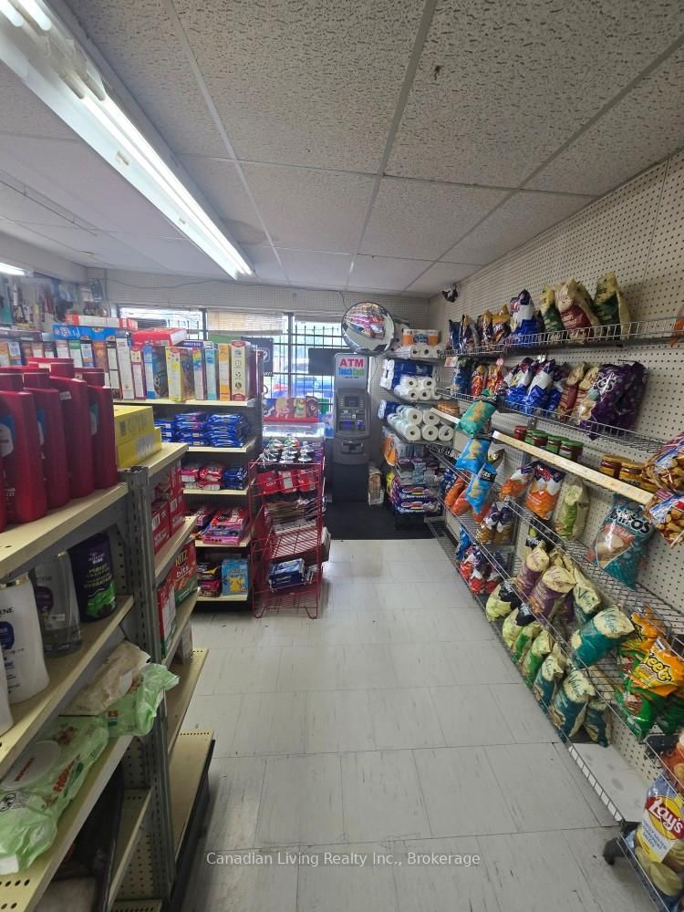 118 pelham Rd, St. Catharines, L2S 1T8 | Image 3