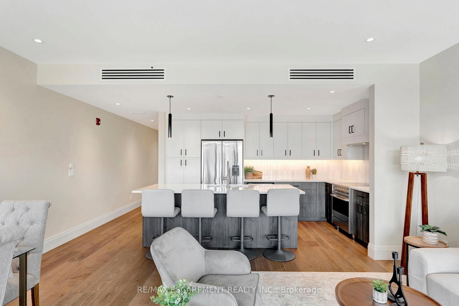 7 Grand River Street N, Unit 203 - Photo 15