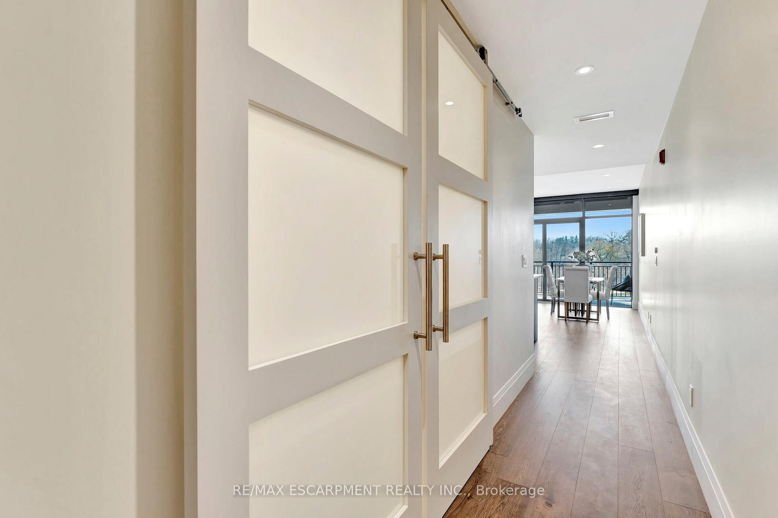 7 Grand River Street N, Unit 203 - Photo 19