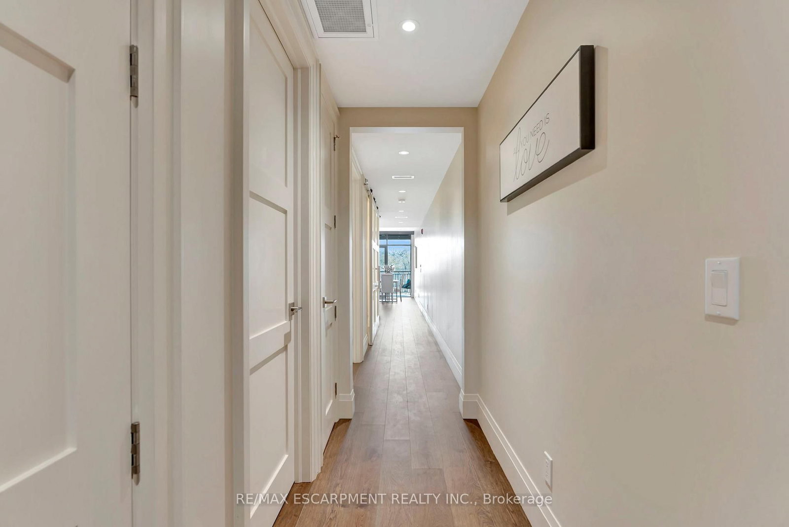7 Grand River Street N, Unit 203 - Photo 2