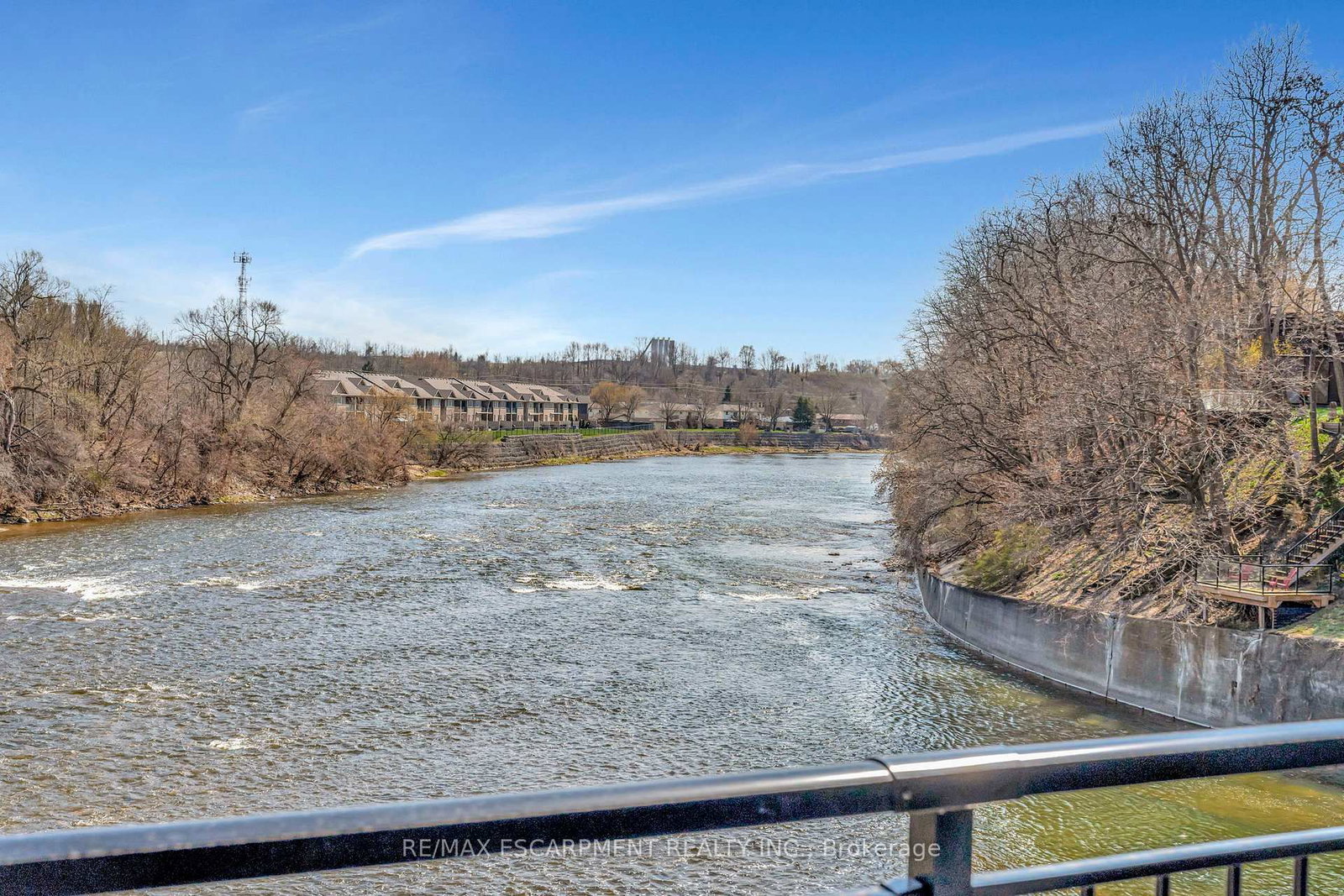 7 Grand River Street N, Unit 203 - Photo 31