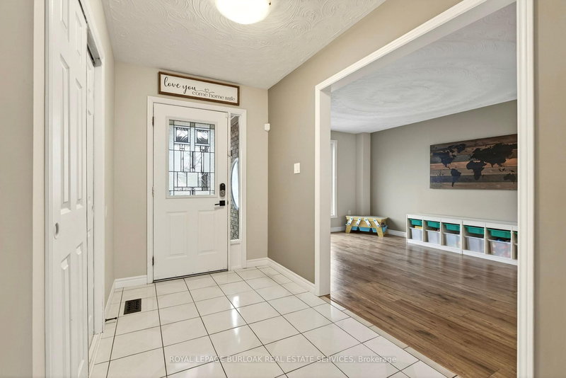 189 Templemead Dr, Hamilton, L8W 2W1 | Image 3